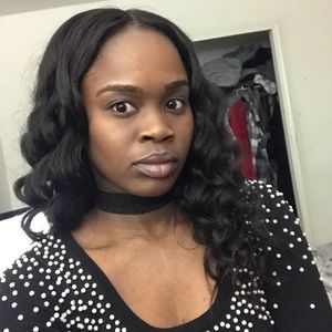 Meet your Posher, Laurie